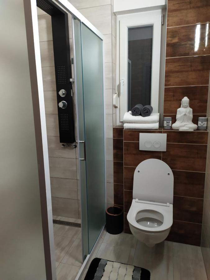 Apartmani Mira Нин Экстерьер фото