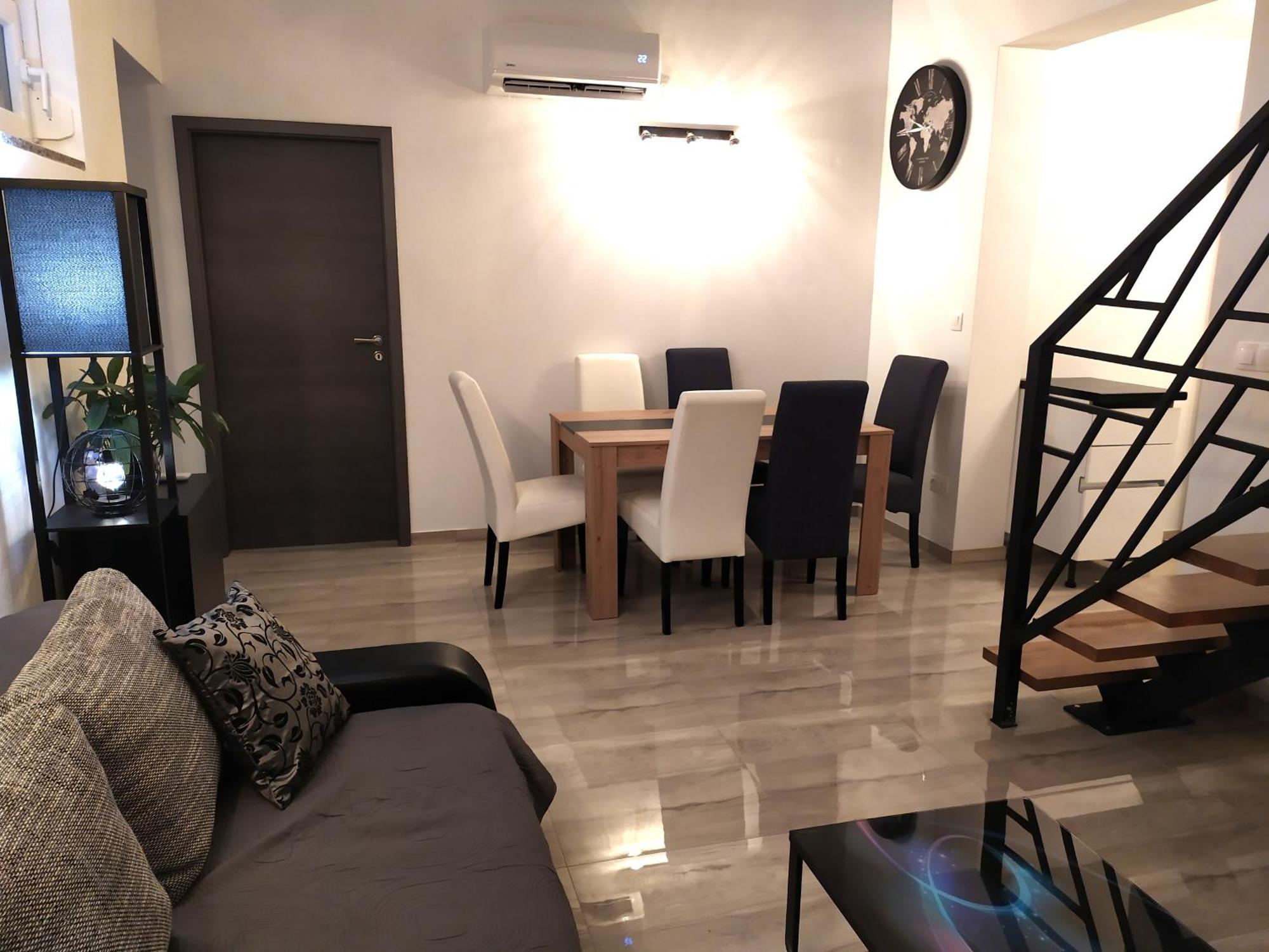 Apartmani Mira Нин Экстерьер фото